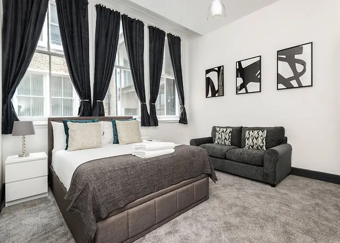 Host & Stay - Exchange Quarters