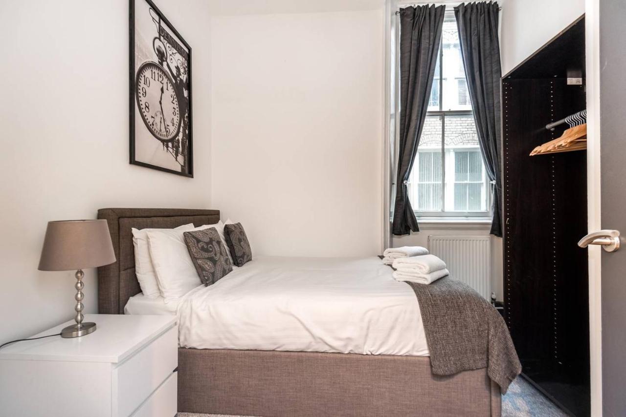 Apartment Host & - Exchange Quarters